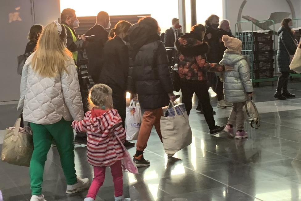 Ukraine refugees from Moldova arriving in Frankfurt, Germany. Photo: IOM/Sabine Lehmann