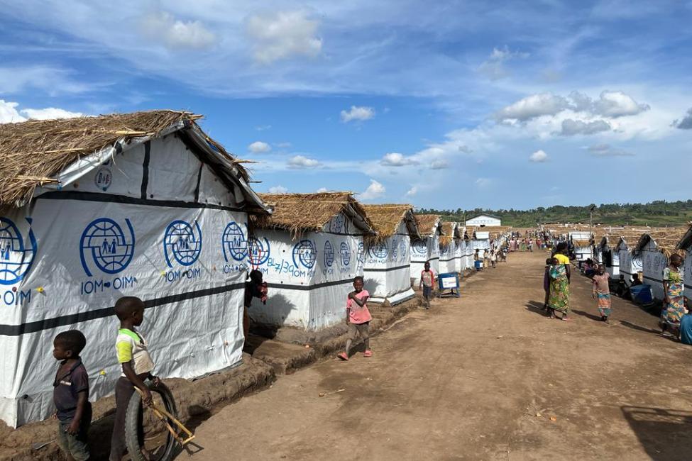 Emergency shelters at the Awar camp site in Mahagi, Ituri province in the eastern Democratic Republic of the Congo. Photo: IOM 2023
