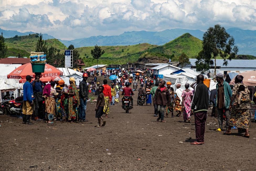 The Bulengo site located on the outskirts of the city of Goma in the Nord-Kivu province hosts tens of thousands of IDPs. IOM supports camp coordination and management (CCCM) as well as emergency shelter and WASH services on the site. Photo: IOM/François-Xavier Ada 