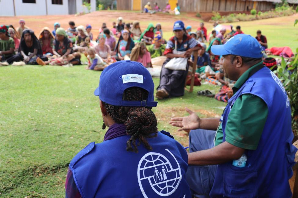 IOM conducting an assessment in a displacement-affected community in Southern Highlands, Papua New Guinea. Photo: IOM/Peter Murorera 2022
